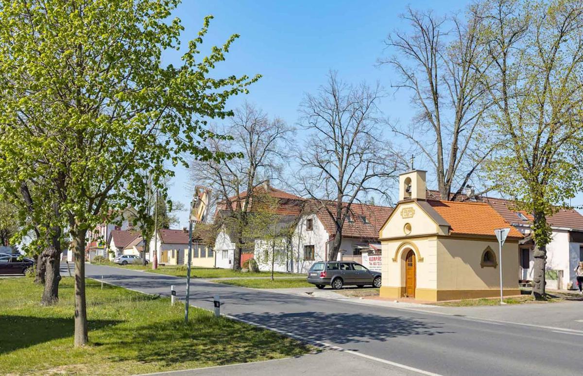 Laskara Garden Apartment By Prague Forest Nové Jirny Dış mekan fotoğraf