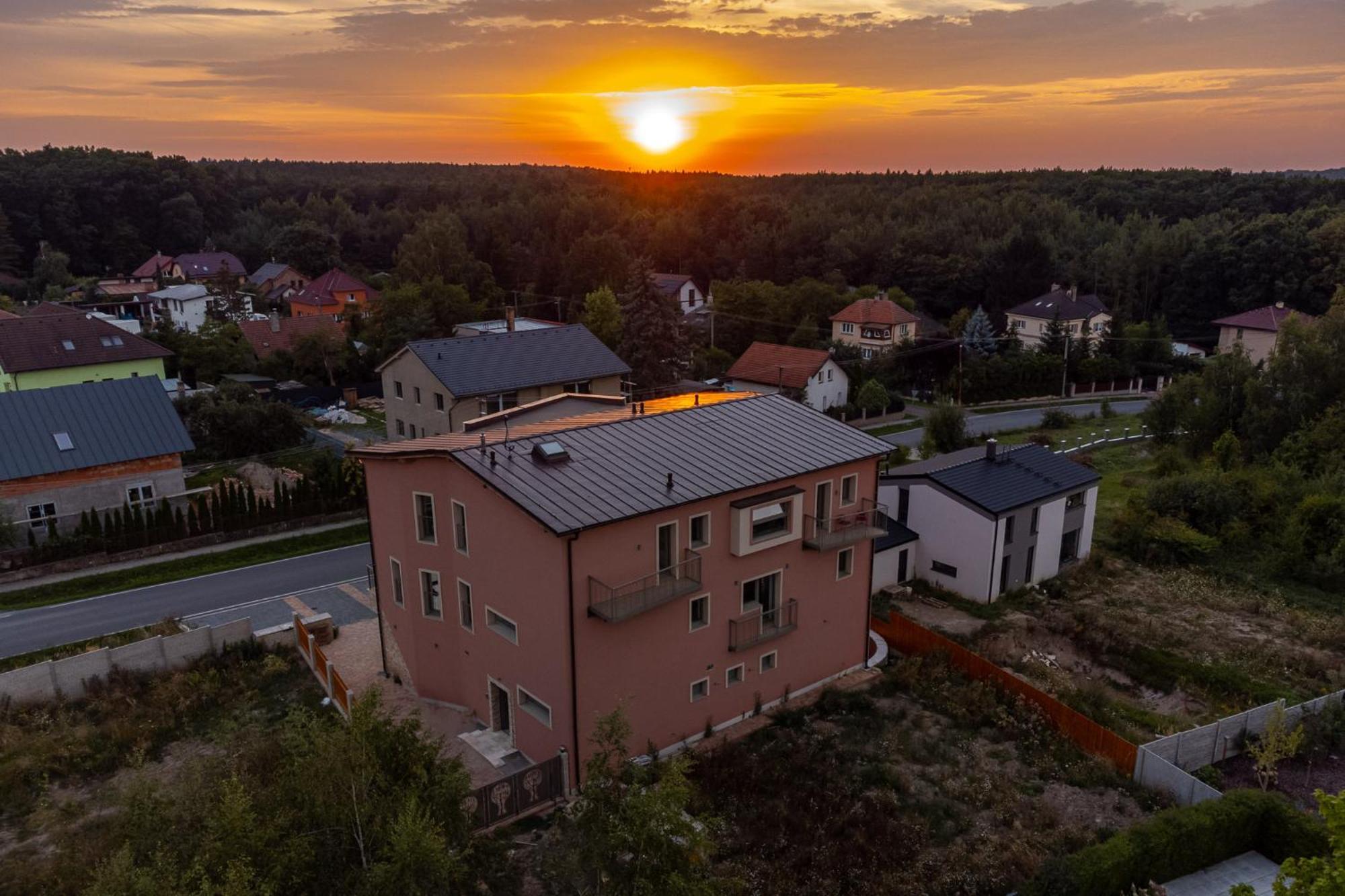 Laskara Garden Apartment By Prague Forest Nové Jirny Dış mekan fotoğraf